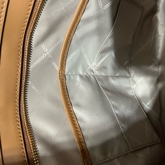 Michael Kors Aria Large Brown Acorn Signature Tote Shoulder Handbag  NWT - Picture 8 of 14